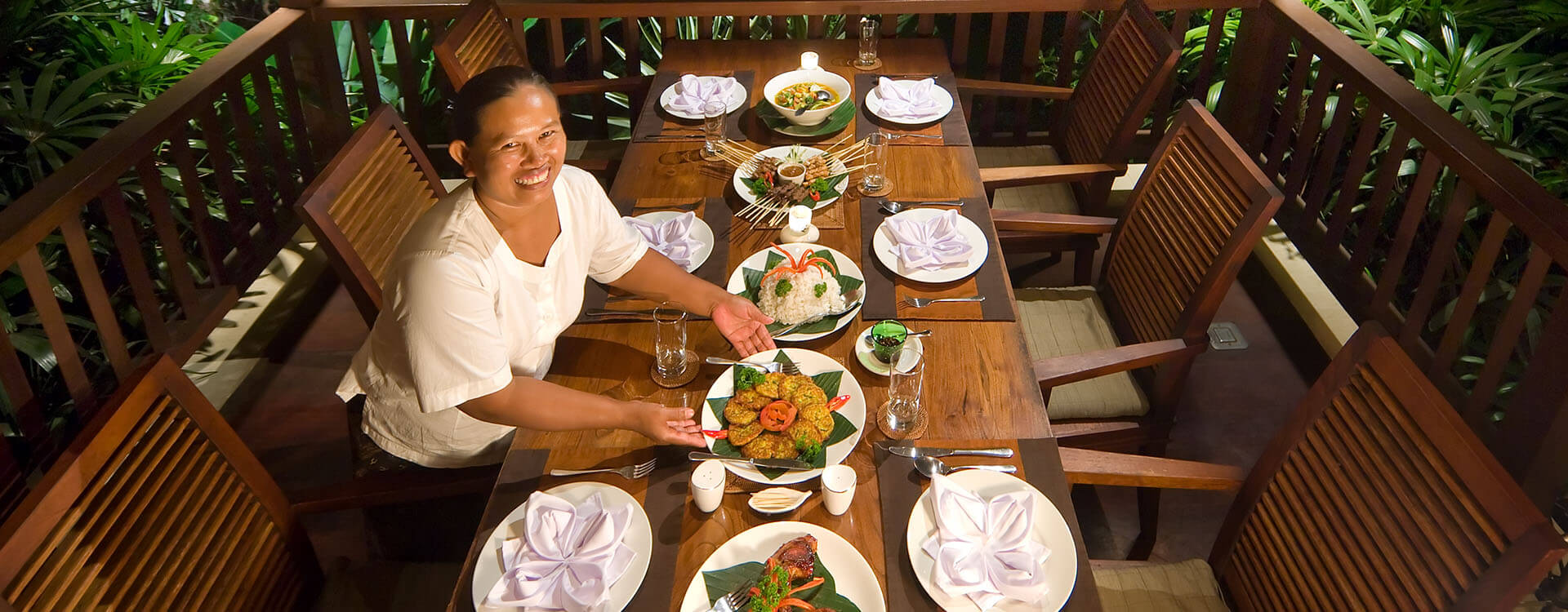 Villa Alamanda - Dinner spread